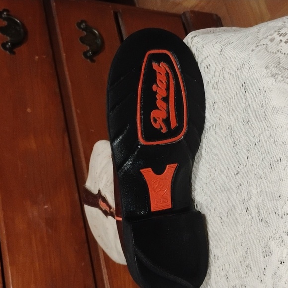 Brown and Cream Western Boots - Picture 4 of 6